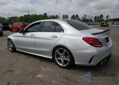 2017 Mercedes-Benz C 300 из США, поврежденный, VIN 55SWF4JB0HU182035